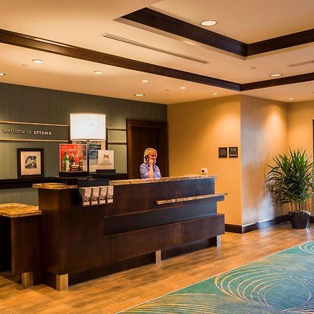 Hampton Inn By Hilton Ottawa Airport Exterior foto